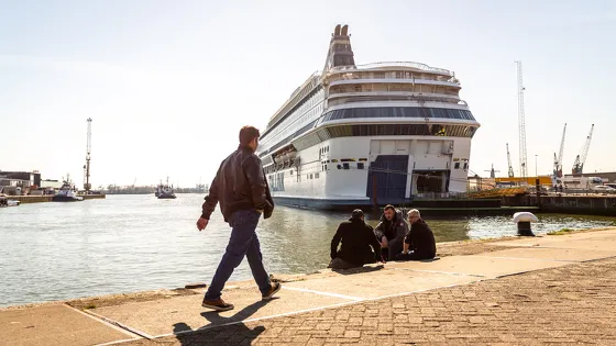 Leven op de Silja, “snelkookpan” van problemen